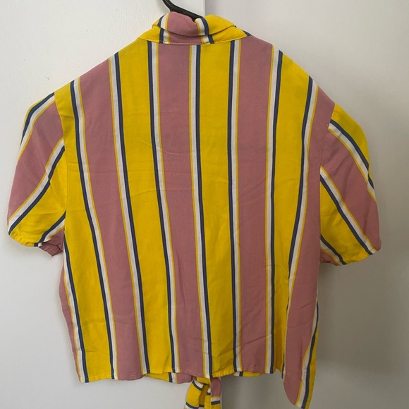 Front Tie Blouse - Picture 2 of 3